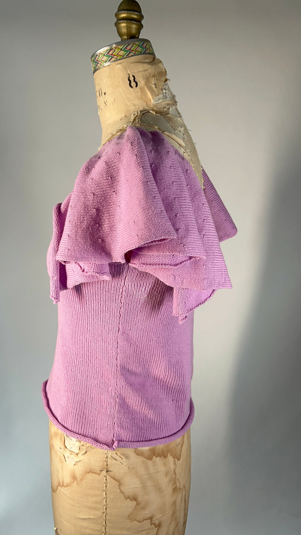 Flounced knit top no. 1