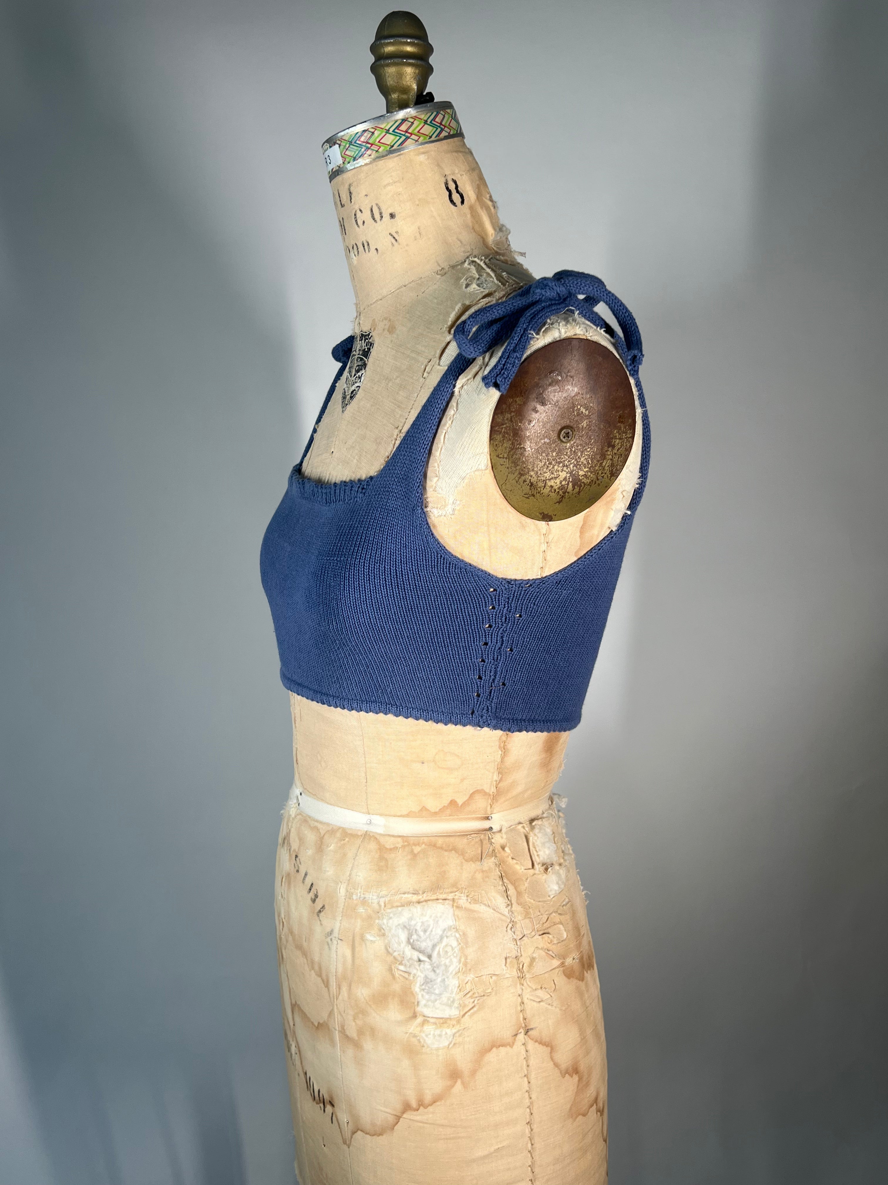 Reversible shoulder tie bra top