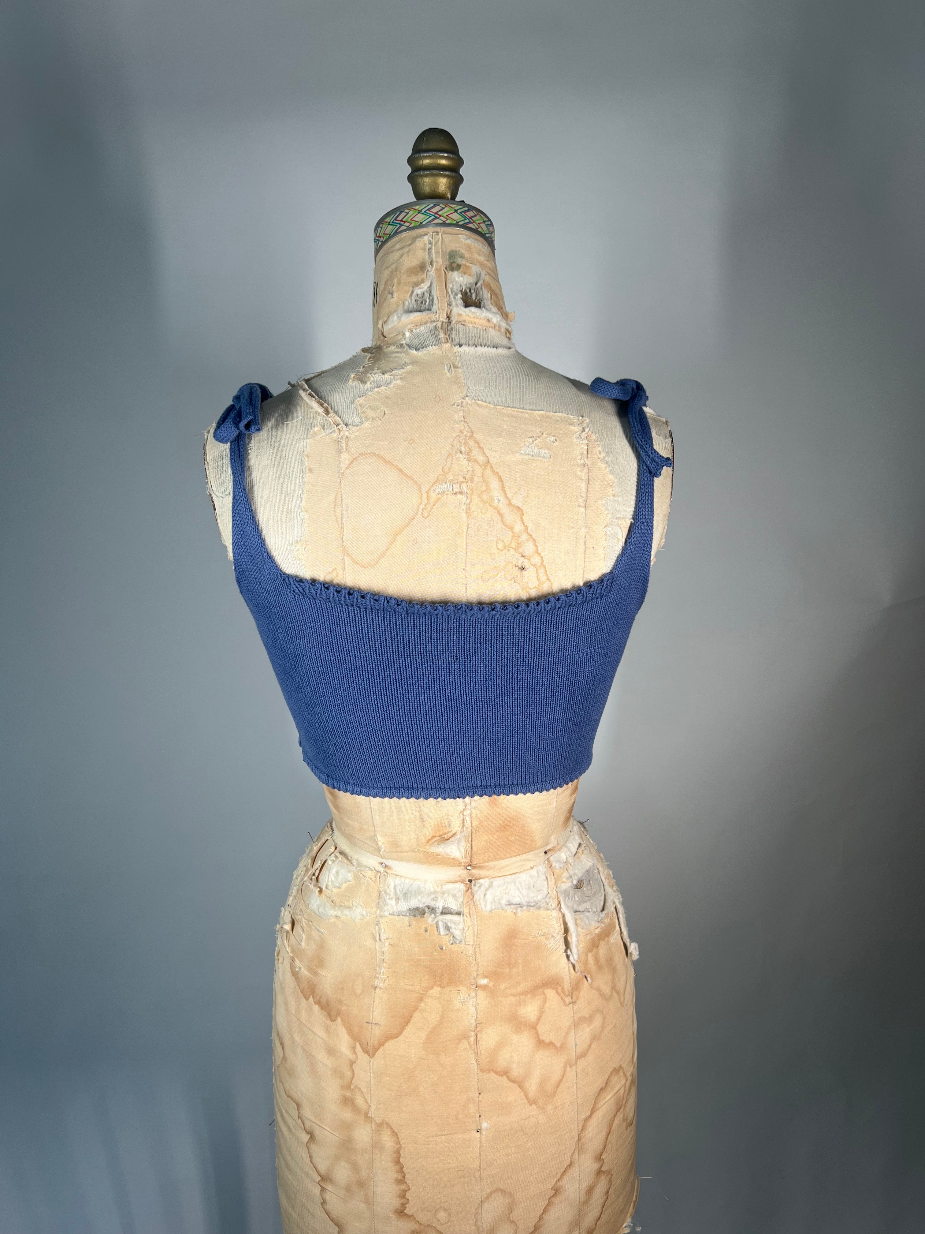 Reversible shoulder tie bra top